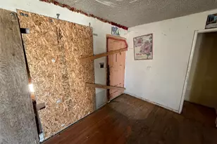 38633 Lemsford Ave, Palmdale, CA 93550 - Photo 2