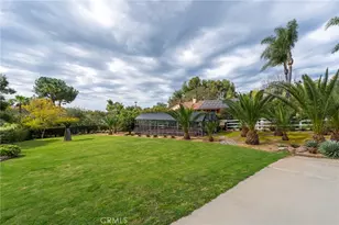 2740 Los Alisos Dr, Fallbrook, CA 92028 - Photo 34