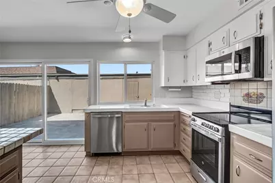 4107 Larwin Avenue, Cypress, CA 90630 - Photo 14