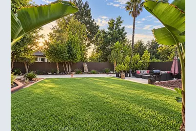 11751 Hortense, Valley Village, CA 91607 - Photo 38