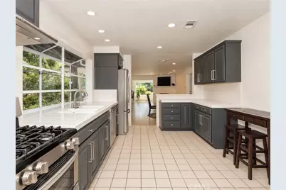 11751 Hortense, Valley Village, CA 91607 - Photo 10