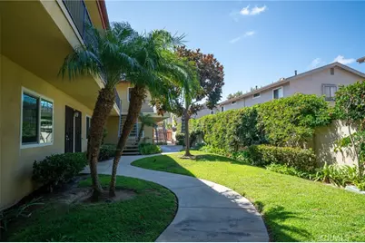 383 W Wilson Street, Costa Mesa, CA 92627 - Photo 12