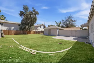 250 Holtby, Bakersfield, CA 93304 - Photo 26