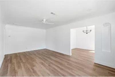 250 Holtby, Bakersfield, CA 93304 - Photo 6