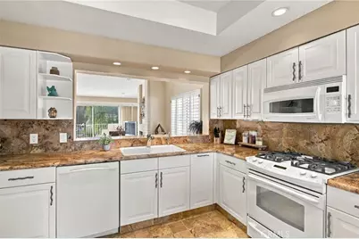 684 Vista Lago Circle, Palm Desert, CA 92211 - Photo 8
