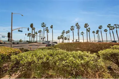 900 Pacific Coast, Huntington Beach, CA 92648 - Photo 16