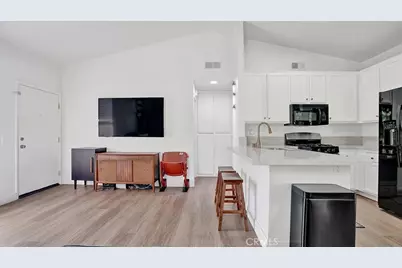 19431 Rue De Valore #12E, Lake Forest, CA 92610 - Photo 8