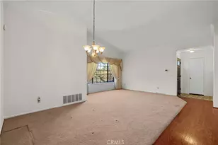 28018 Banjo Cir, Castaic, CA 91384 - Photo 8