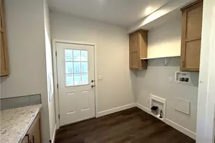 929 E Foothill Blvd, Upland, CA 91786 - Photo 16