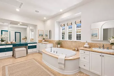 25 Peppertree, Newport Beach, CA 92660 - Photo 14