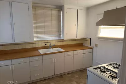 421 Almond Avenue, Long Beach, CA 90802 - Photo 8
