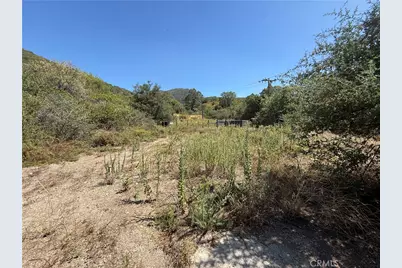 23680 Hillview Road, San Bernardino, CA 92404 - Photo 8