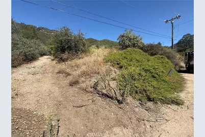 23680 Hillview Road, San Bernardino, CA 92404 - Photo 4