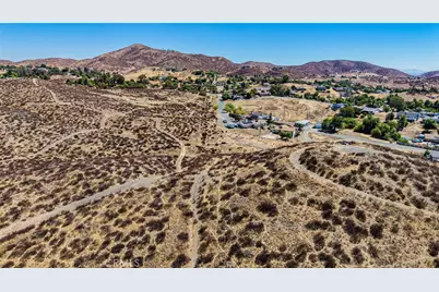 23000 Surfside Court, Canyon Lake, CA 92587 - Photo 18