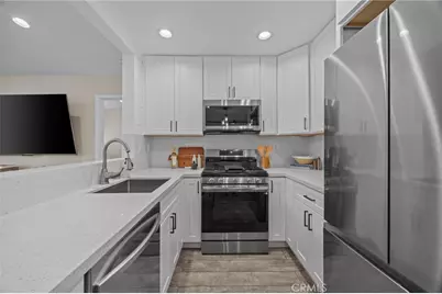 7 Rosa, Rancho Santa Margarita, CA 92688 - Photo 10