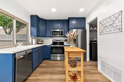 6711 Sun #C, Huntington Beach, CA 92647 - Photo 8