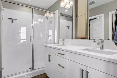 18 Ebb Tide, Newport Beach, CA 92663 - Photo 20