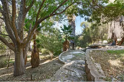 5081 E Copa De Oro Drive, Anaheim, CA 92807 - Photo 58