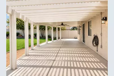 35579 Country Creek Drive, Yucaipa, CA 92399 - Photo 14