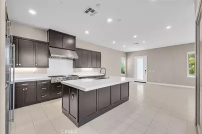 128 Character, Irvine, CA 92618 - Photo 12