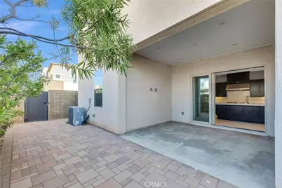 128 Character, Irvine, CA 92618 - Photo 38