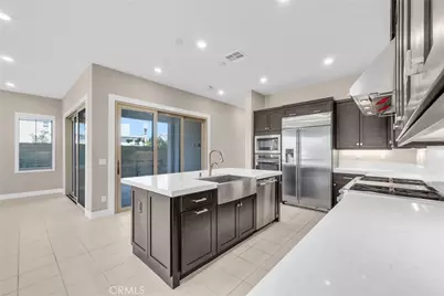 128 Character, Irvine, CA 92618 - Photo 14