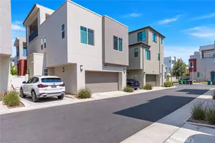 142 Allusion, Irvine, CA 92618 - Photo 40