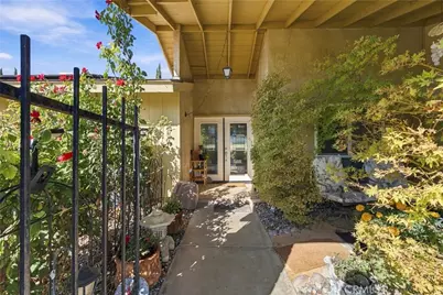 43781 Secure Pl, Lancaster, CA 93536 - Photo 8