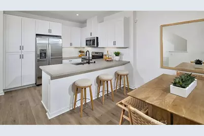 1310 W Oakcrest Paseo, Ontario, CA 91762 - Photo 4