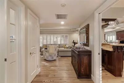 10066 Sideview Drive, Downey, CA 90240 - Photo 6
