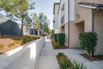 127 Stage, Irvine, CA 92618 - Photo 2
