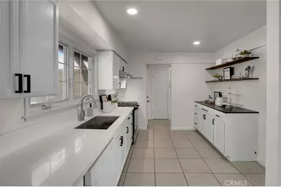 7321 Colombia Drive, Buena Park, CA 90620 - Photo 2