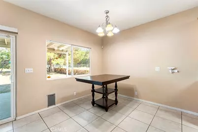 25940 Dartmouth, Hemet, CA 92544 - Photo 10