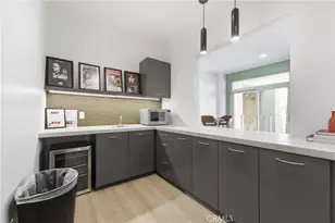 250 N First Street, Burbank, CA 91502 - Photo 44