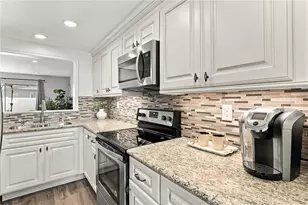 25 Bentwood Ln, Aliso Viejo, CA 92656 - Photo 10