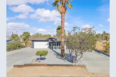 7587 Elk, Yucca Valley, CA 92284 - Photo 2
