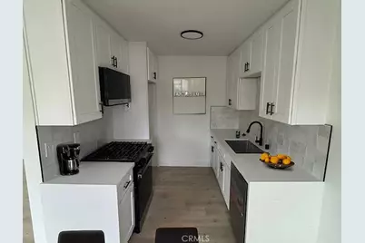 1125 N Onondaga, Anaheim, CA 92801 - Photo 8