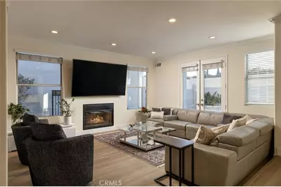 606 Goldenwest Street, Huntington Beach, CA 92648 - Photo 6