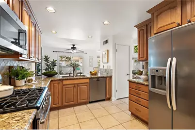 26907 Begonia, Mission Viejo, CA 92692 - Photo 4