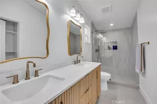 268 E Bay, Costa Mesa, CA 92627 - Photo 14