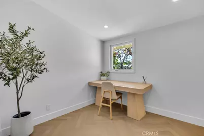 268 E Bay, Costa Mesa, CA 92627 - Photo 16