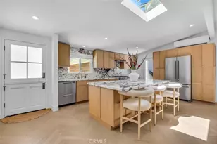 268 E Bay, Costa Mesa, CA 92627 - Photo 10