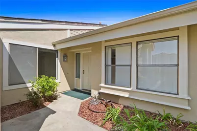 22 Clover, Irvine, CA 92604 - Photo 2