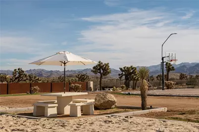 59171 Sun Via Drive, Yucca Valley, CA 92284 - Photo 54