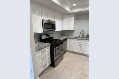 8877 Tulare Drive #314B, Huntington Beach, CA 92646 - Photo 4