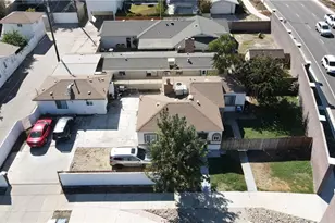 2321 B, Bakersfield, CA 93301 - Photo 6