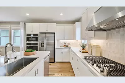 27409 Hackberry Place, Valencia, CA 91381 - Photo 2