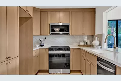 23791 Formello, Laguna Hills, CA 92653 - Photo 18