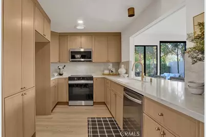 23791 Formello, Laguna Hills, CA 92653 - Photo 2