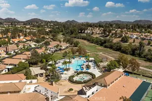 40208 Corte Peralta, Murrieta, CA 92562 - Photo 36